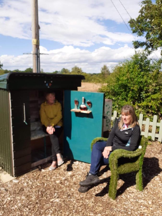 Glamping Malvern Shepherd Hut Екстер'єр фото