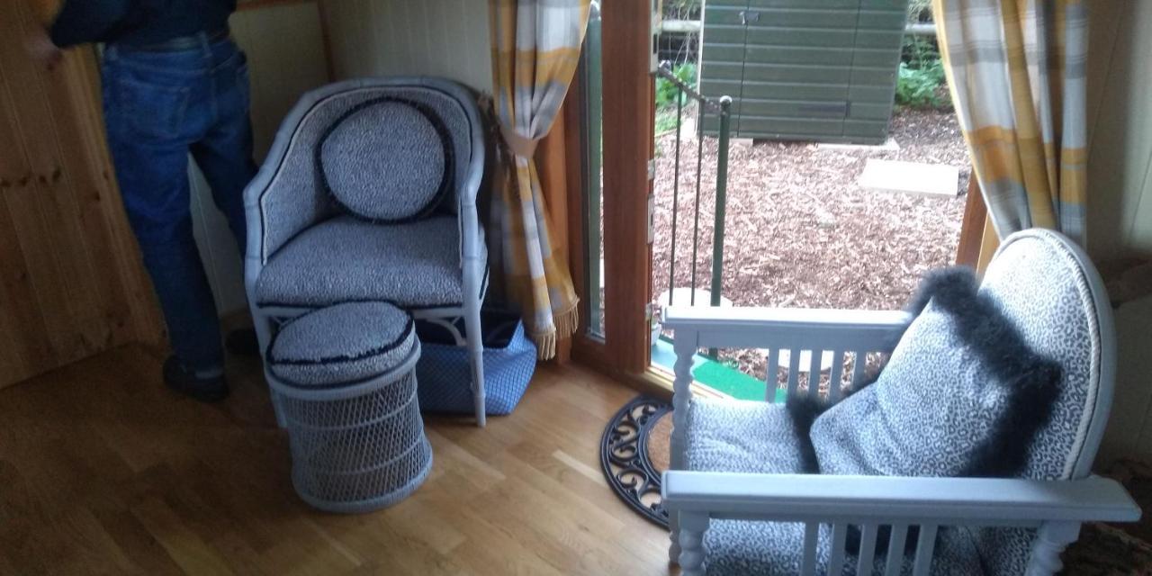 Glamping Malvern Shepherd Hut Екстер'єр фото